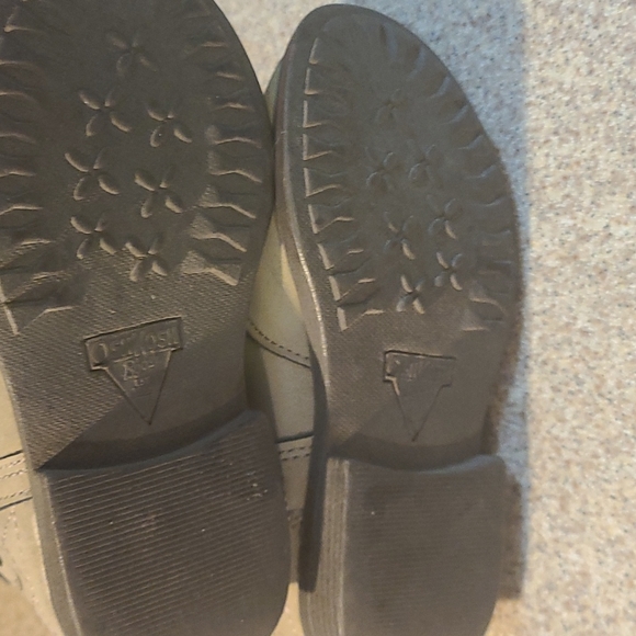 Booties - Picture 5 of 5